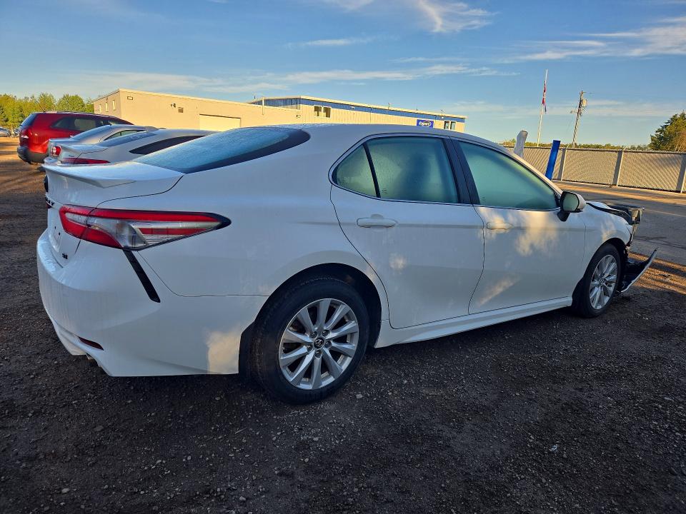 68091156 :رقم المزاد ، 4T1B11HK8KU281277 vin ، 2019 Toyota Camry مزاد بيع