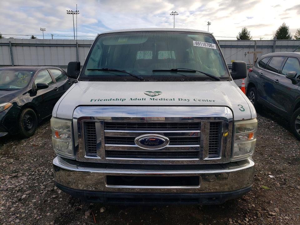 69118706 :رقم المزاد ، 1FBSS3BLXDDA43128 vin ، 2013 Ford Econoline مزاد بيع