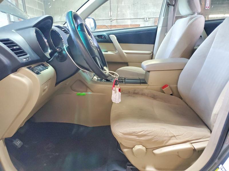 67149026 :رقم المزاد ، 5TDBK3EH3CS105460 vin ، 2012 Toyota Highlander مزاد بيع