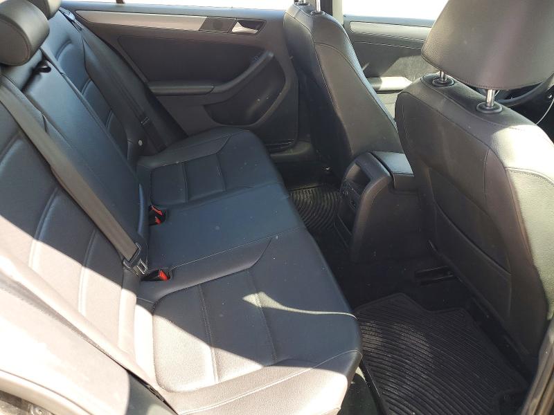 68825066 :رقم المزاد ، 3VWLL7AJ2EM227941 vin ، 2014 Volkswagen Jetta مزاد بيع