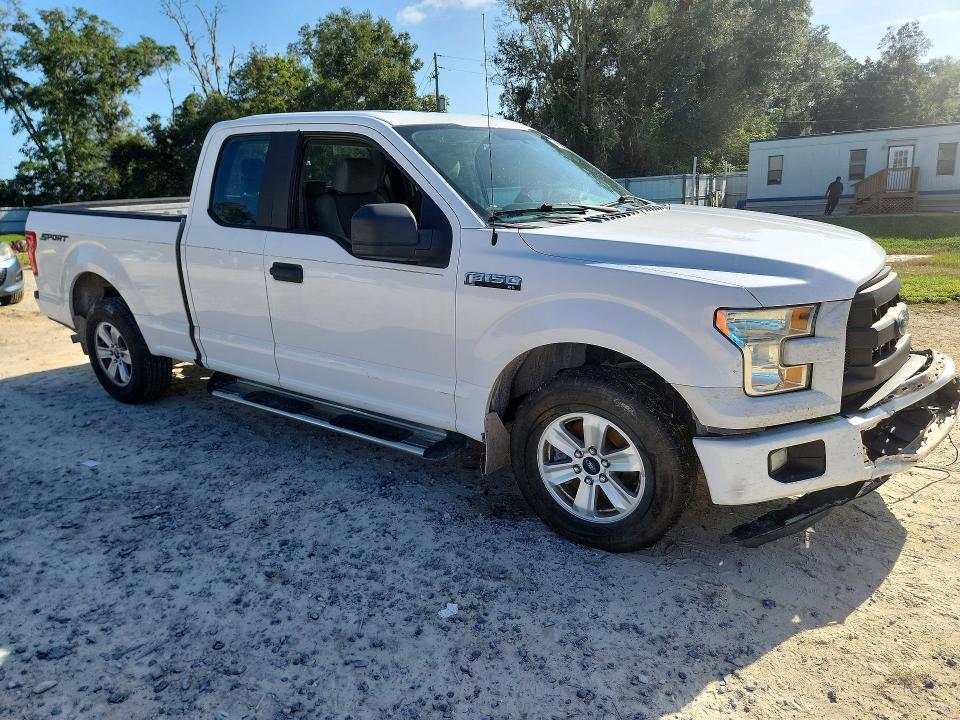 69228726 :رقم المزاد ، 1FTEX1C84FKD24560 vin ، 2015 Ford F150 مزاد بيع