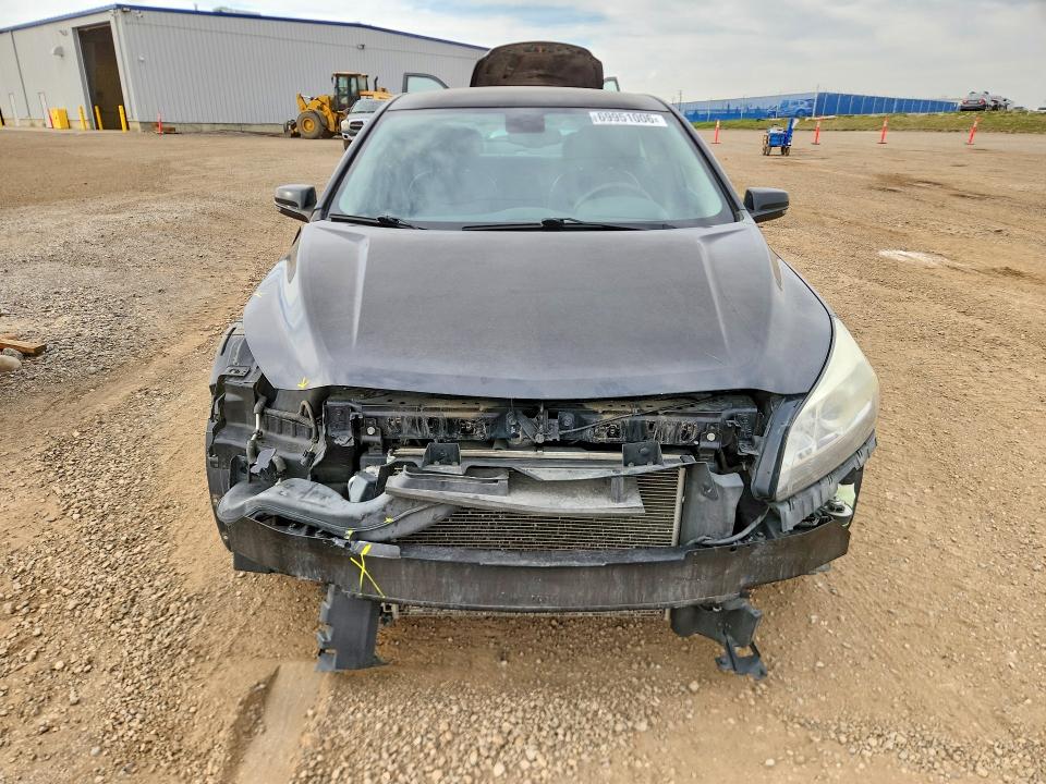 69951006 :رقم المزاد ، 1G11C5SA5GU142368 vin ، 2016 Chevrolet Malibu Limited مزاد بيع