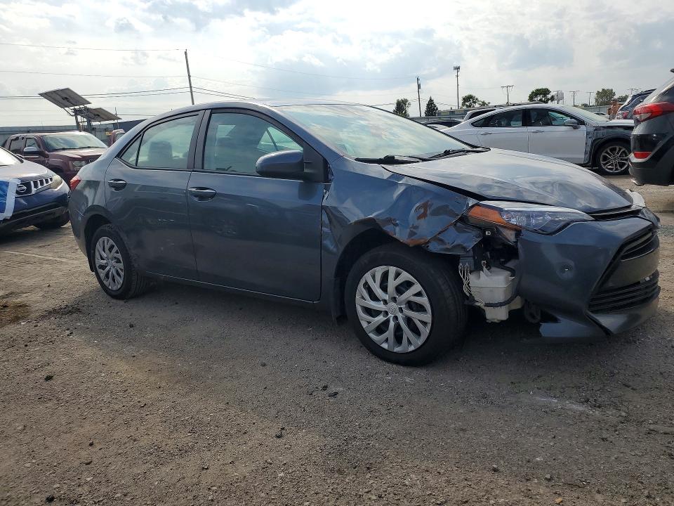 68870616 :رقم المزاد ، 2T1BURHE2HC943395 vin ، 2017 Toyota Corolla مزاد بيع