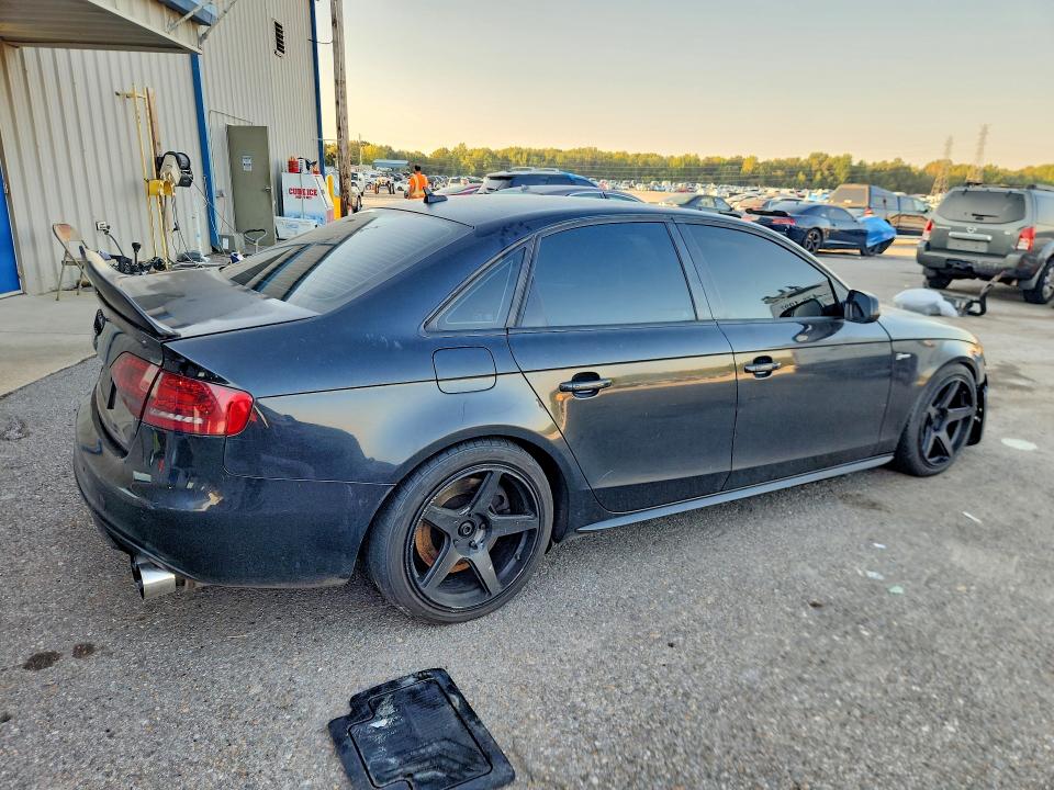 2010 Audi S4 მანქანა იყიდება აუქციონზე, vin: WAUBGAFL9AA182009        , აუქციონის ნომერი: 68810216
