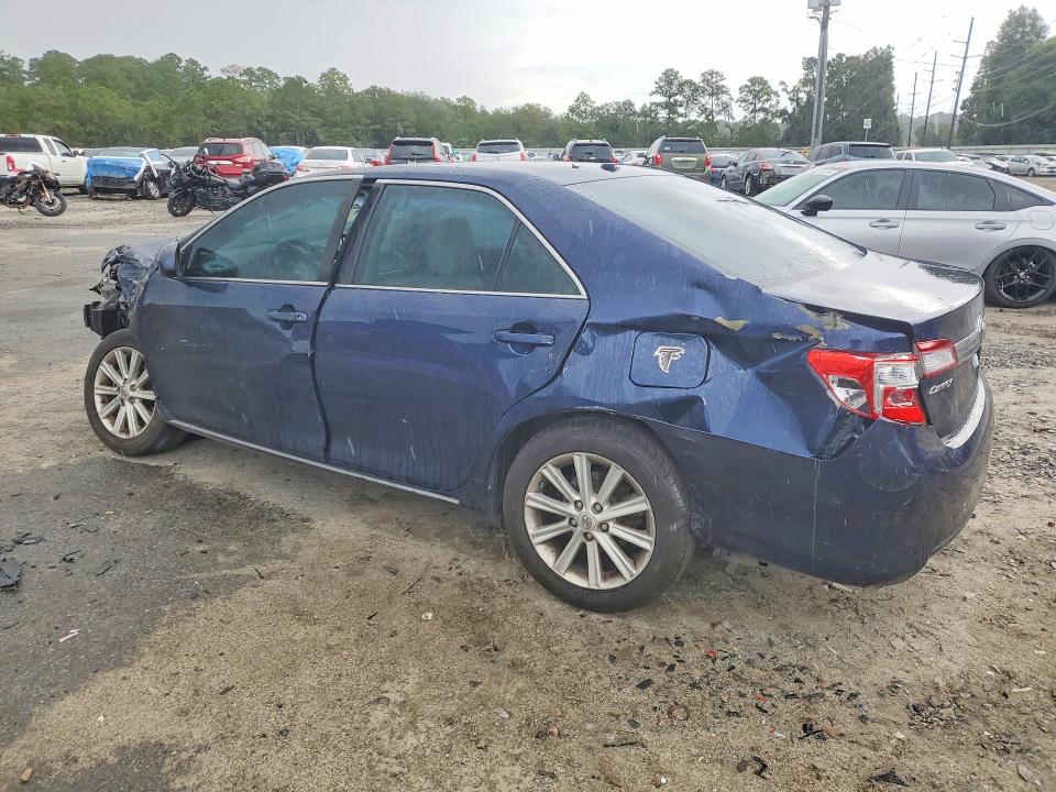 2014 Toyota Camry მანქანა იყიდება აუქციონზე, vin: 4T1BF1FK5EU833925, აუქციონის ნომერი: 70184976