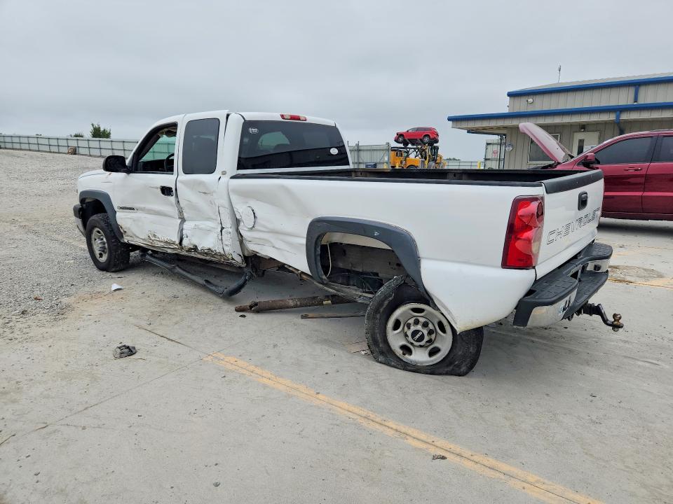 69575236 :رقم المزاد ، 1GCHC29U73E218505 vin ، 2003 Chevrolet Silverado مزاد بيع