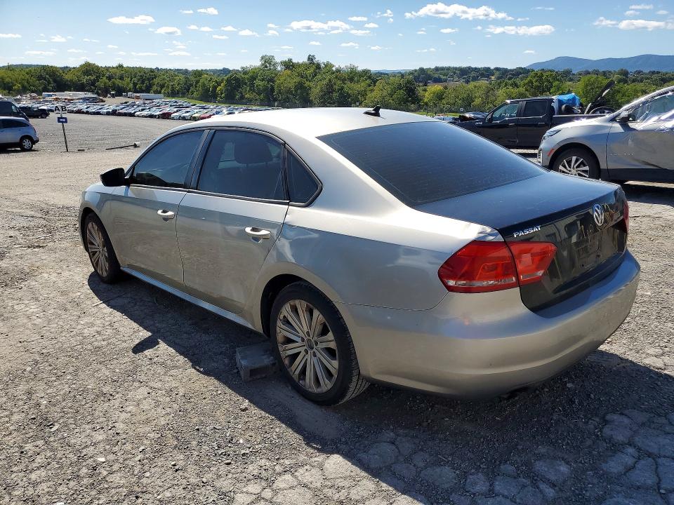 2014 Volkswagen Passat მანქანა იყიდება აუქციონზე, vin: 1VWAP7A34EC024998, აუქციონის ნომერი: 68803116
