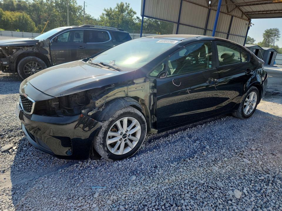 66951296 :رقم المزاد ، 3KPFL4A76HE075180 vin ، 2017 Kia Forte مزاد بيع