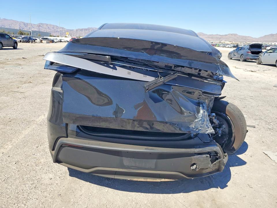 67043986 :رقم المزاد ، 7SAYGDED3TF530246 vin ، 2026 Tesla Model Y مزاد بيع