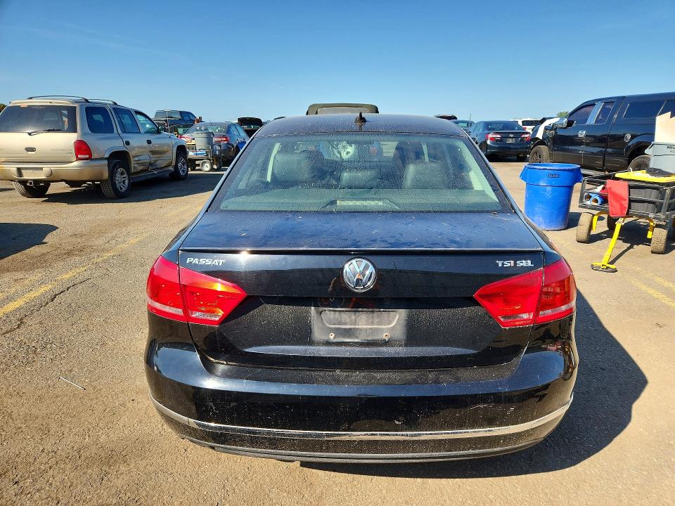 69090036 :رقم المزاد ، 1VWCT7A32FC007560 vin ، 2015 Volkswagen Passat مزاد بيع