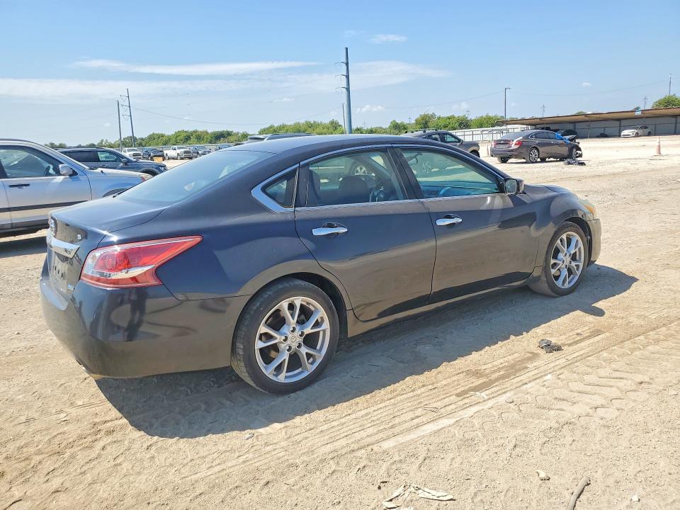 2013 Nissan Altima მანქანა იყიდება აუქციონზე, vin: 1N4AL3AP1DC109246, აუქციონის ნომერი: 68625386