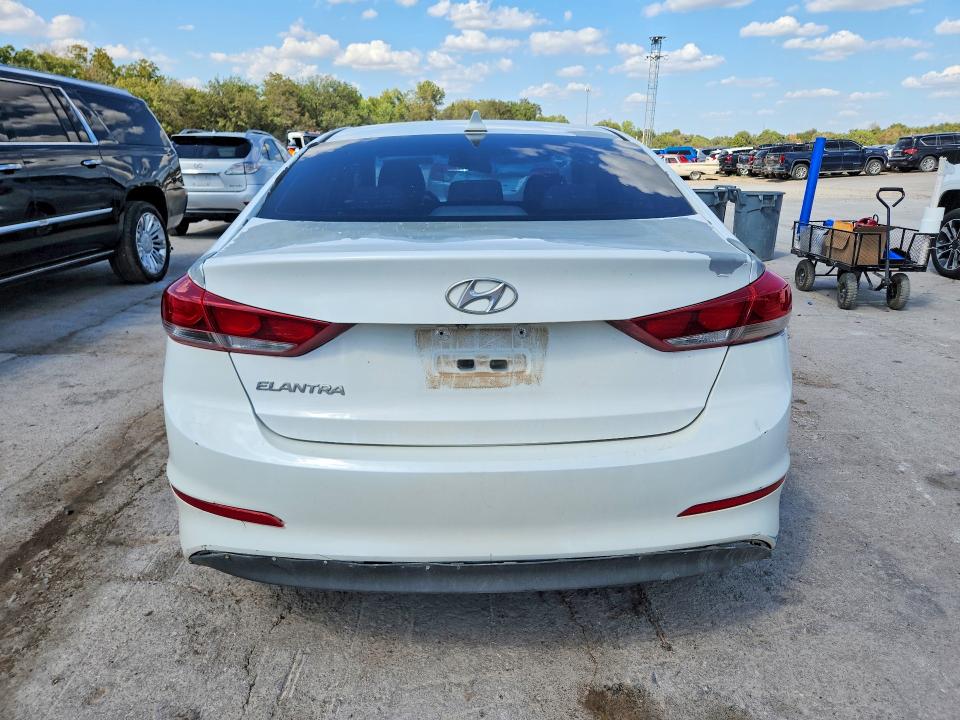 68507196 :رقم المزاد ، 5NPD84LF5HH115077 vin ، 2017 Hyundai Elantra مزاد بيع