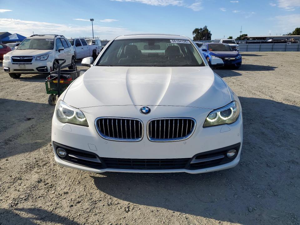 68194126 :رقم المزاد ، WBA5A5C59FD513706 vin ، 2015 Bmw 528 مزاد بيع
