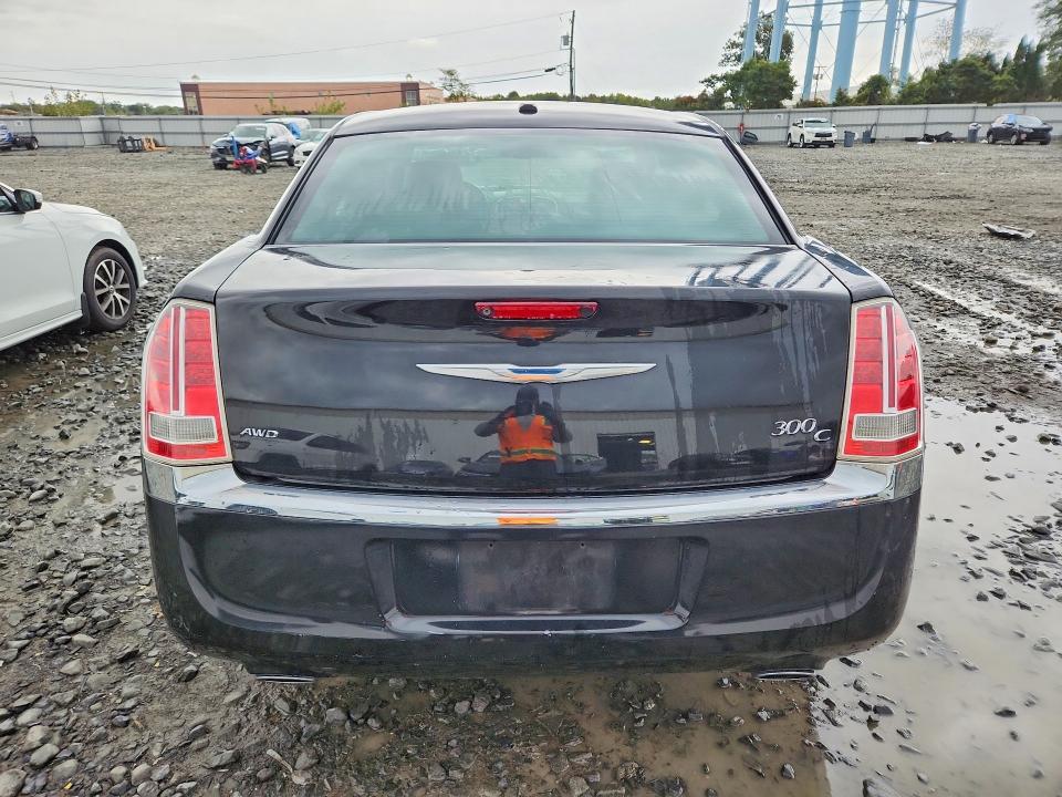 70121306 :رقم المزاد ، 2C3CCAKT2EH183880 vin ، 2014 Chrysler 300c مزاد بيع