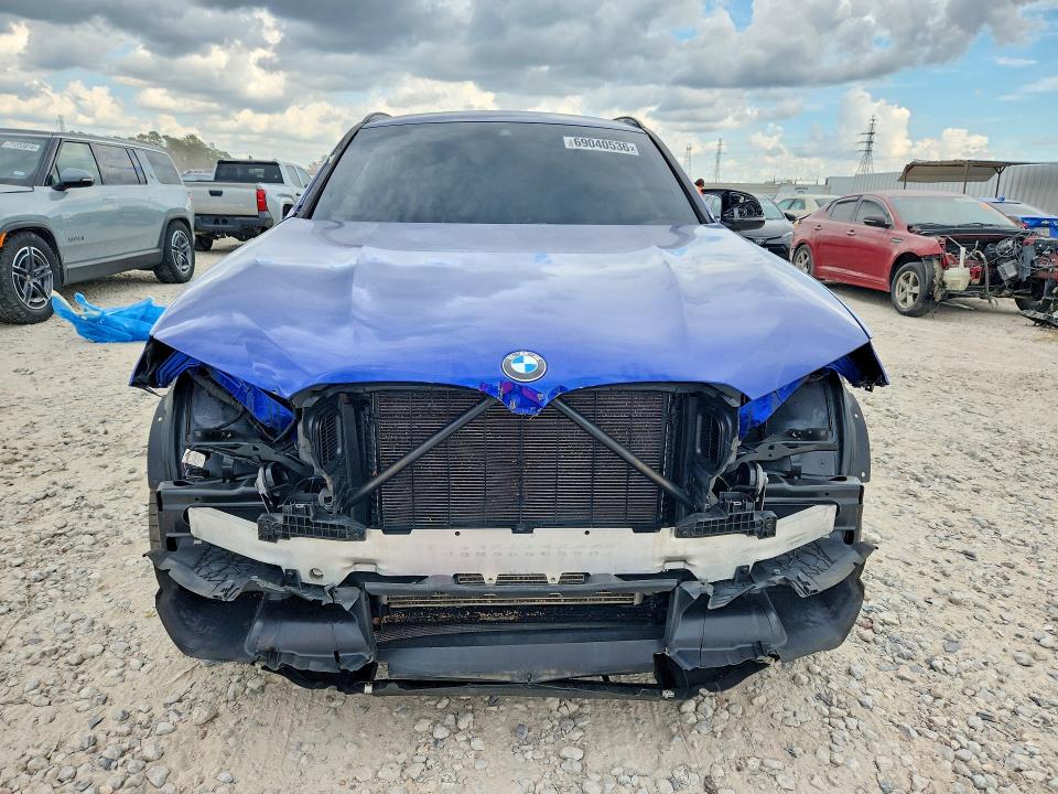 69040536 :رقم المزاد ، 5YM23EC04N9L47401 vin ، 2022 Bmw X4 مزاد بيع