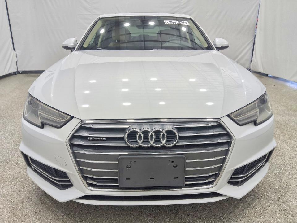 69095256 :رقم المزاد ، WAUDNAF47JN018127 vin ، 2018 Audi A4 مزاد بيع