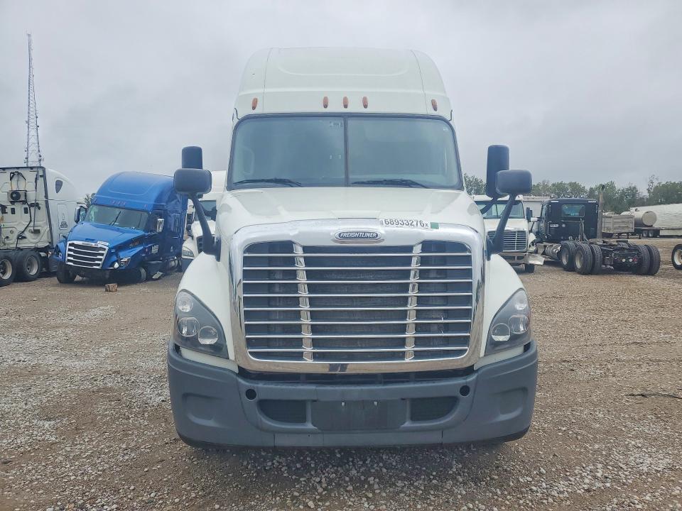 2017 Freightliner Cascadia 125 მანქანა იყიდება აუქციონზე, vin: 3AKJGLDR0HSHF8792, აუქციონის ნომერი: 68933276