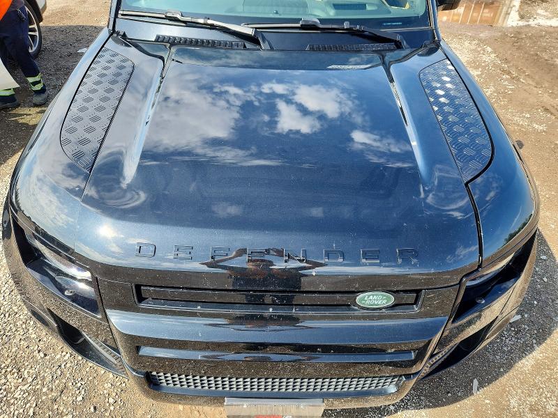 2025 Land Rover Defender მანქანა იყიდება აუქციონზე, vin: SALEX7EU9S2458903, აუქციონის ნომერი: 63001466