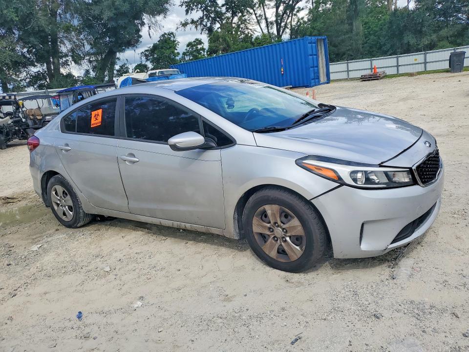 2018 Kia Forte მანქანა იყიდება აუქციონზე, vin: 3KPFK4A77JE233762, აუქციონის ნომერი: 67690626
