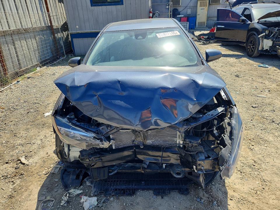 68897146 :رقم المزاد ، 5YFBURHE4KP895602 vin ، 2019 Toyota Corolla مزاد بيع