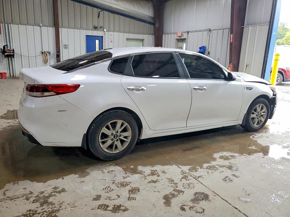 Продаж на аукціоні авто 2017 Kia Optima, vin: 5XXGT4L31HG150406, номер лоту: 69743246