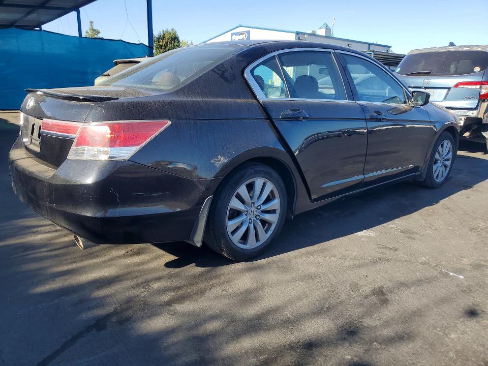 Aukcja sprzedaży 2011 Honda Accord, vin: 1HGCP2F7XBA053327, numer aukcji: 69715676