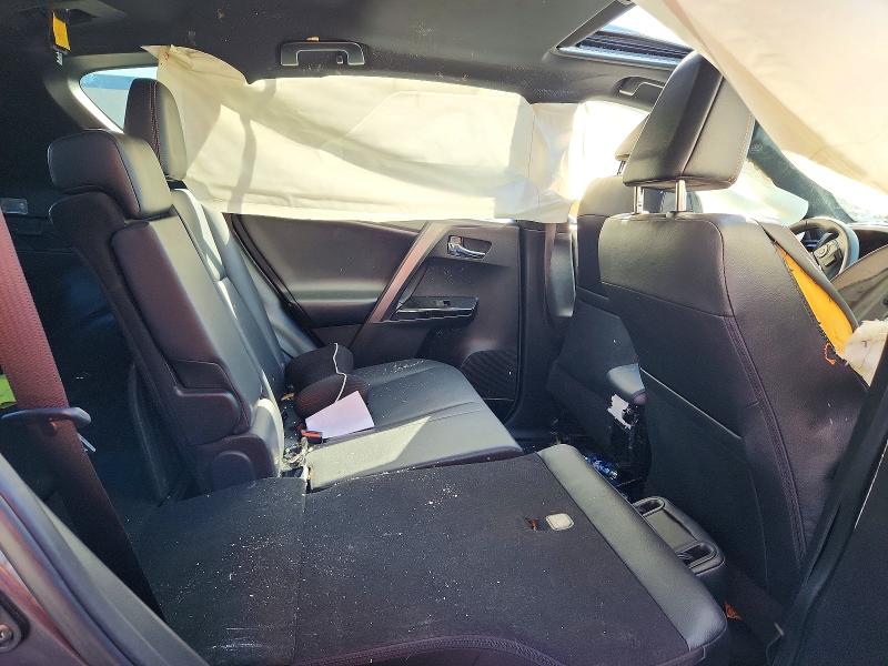 Продаж на аукціоні авто 2017 Toyota Rav4, vin: JTMNFREV8HJ132118, номер лоту: 70987346