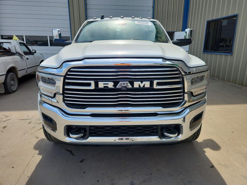 70656566 :رقم المزاد ، 3C7WRNFL2NG315080 vin ، 2022 Ram 5500 مزاد بيع