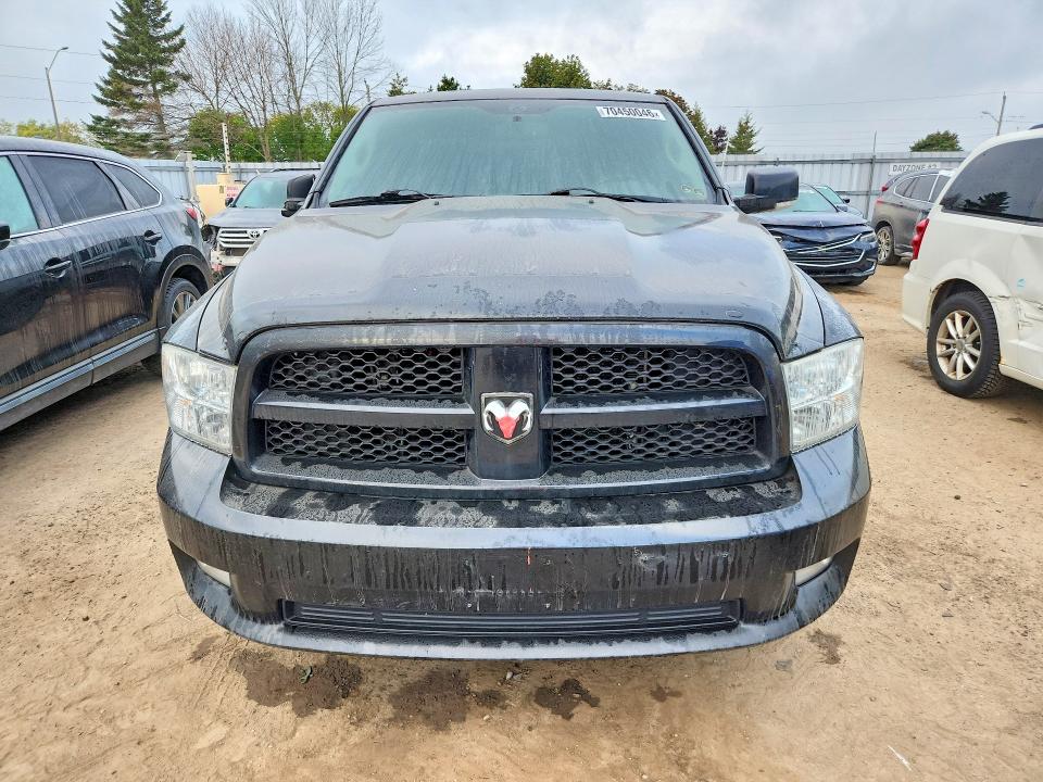 70450046 :رقم المزاد ، 1D7RV1GTXBS605378 vin ، 2011 Dodge Ram 1500 مزاد بيع