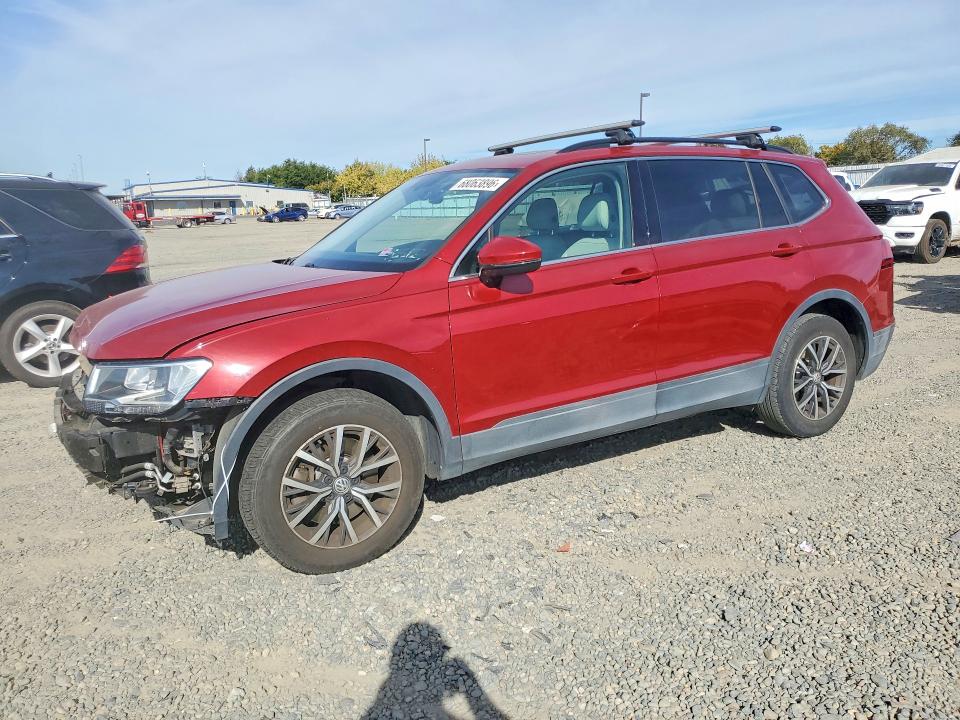 68063896 :رقم المزاد ، 3VV2B7AX5KM140344 vin ، 2019 Volkswagen Tiguan مزاد بيع