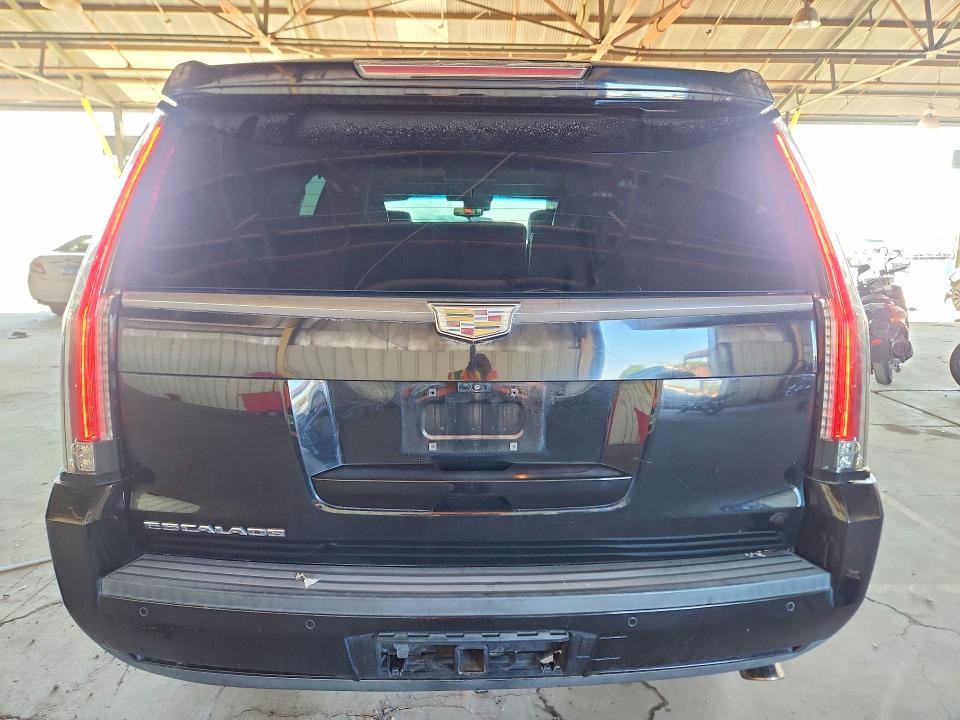 Продаж на аукціоні авто 2017 Cadillac Escalade, vin: 1GYS4DKJ8HR226184, номер лоту: 68375346