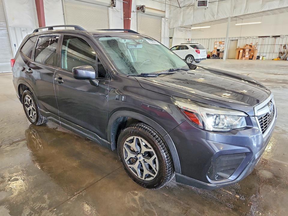 67995916 :رقم المزاد ، JF2SKAEC1KH502856 vin ، 2019 Subaru Forester مزاد بيع