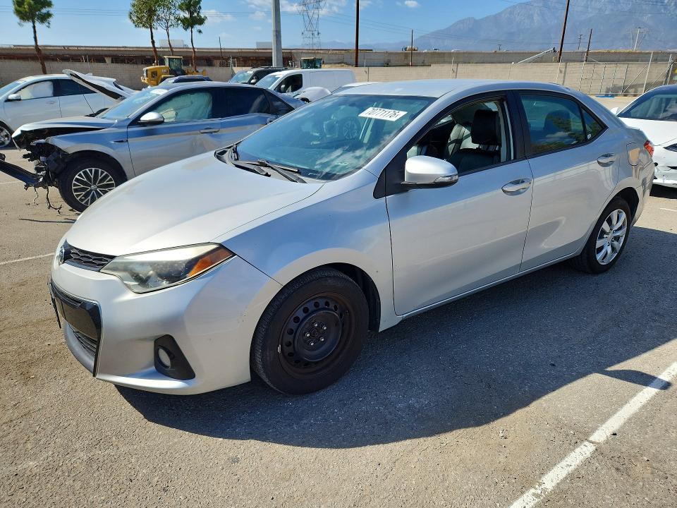 70771176 :رقم المزاد ، 5YFBURHE8EP138657 vin ، 2014 Toyota Corolla مزاد بيع