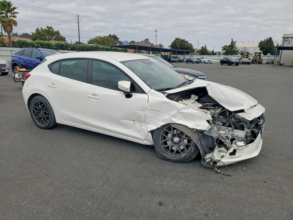 69384126 :رقم المزاد ، 3MZBM1K75FM150167 vin ، 2015 Mazda 3 مزاد بيع