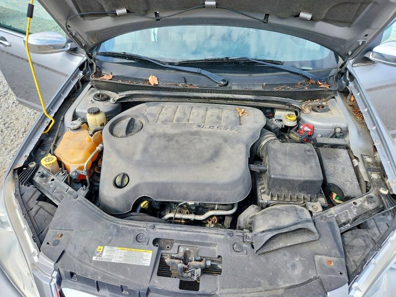 69380546 :رقم المزاد ، 1C3CCBCG9DN555583 vin ، 2013 Chrysler 200 مزاد بيع