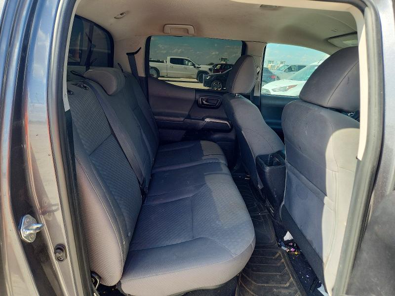 66635076 :رقم المزاد ، 5TFAZ5CN1MX105464 vin ، 2021 Toyota Tacoma مزاد بيع