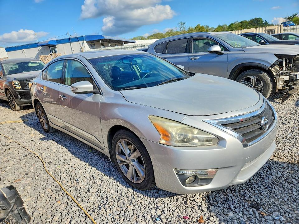 2015 Nissan Altima მანქანა იყიდება აუქციონზე, vin: 1N4AL3APXFC482885, აუქციონის ნომერი: 69979176