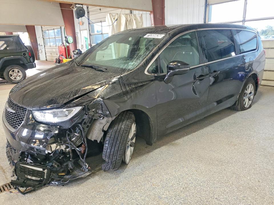 Продажа на аукционе авто 2026 Chrysler Pacifica, vin: 2C4RC1GG5TR200180, номер лота: 71205636