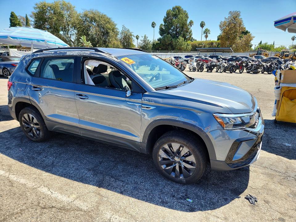 2022 Volkswagen Taos მანქანა იყიდება აუქციონზე, vin: 3VVDX7B26NM034583, აუქციონის ნომერი: 68205386