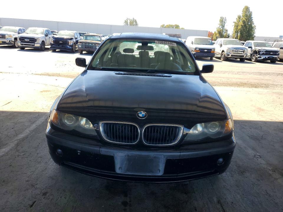 2004 Bmw 325 მანქანა იყიდება აუქციონზე, vin: WBAAZ33424KP85218, აუქციონის ნომერი: 70842446