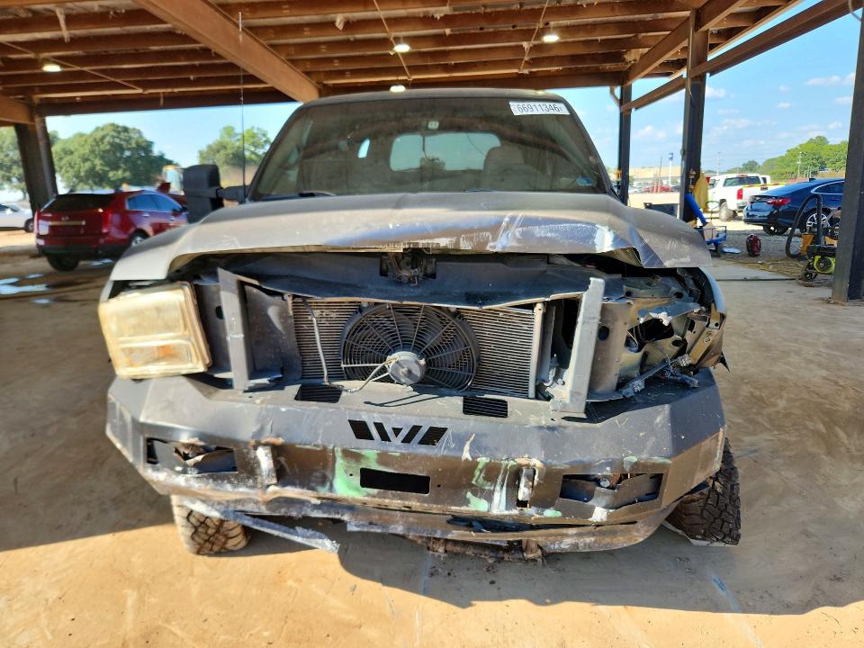 2001 Ford Excursion მანქანა იყიდება აუქციონზე, vin: 1FMSU43F51EA09054, აუქციონის ნომერი: 66911346