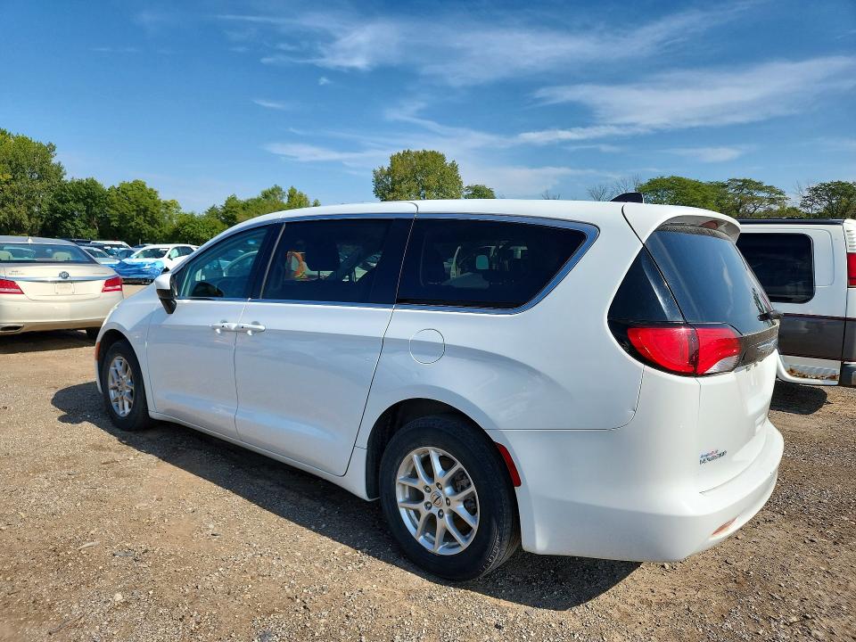 68056636 :رقم المزاد ، 2C4RC1CG9NR203687 vin ، 2022 Chrysler Voyager مزاد بيع