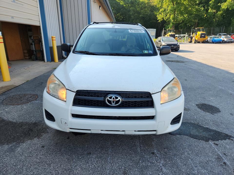 2010 Toyota Rav4 მანქანა იყიდება აუქციონზე, vin: 2T3BF4DV4AW081716, აუქციონის ნომერი: 67460076