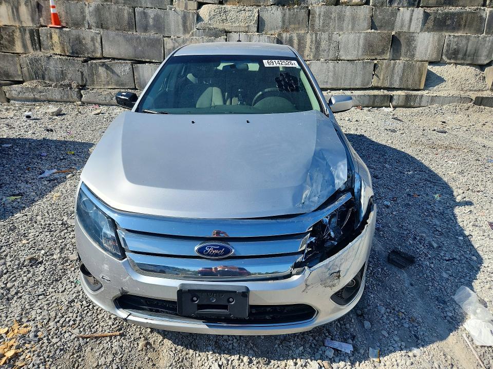 69142526 :رقم المزاد ، 3FAHP0HA5BR171203 vin ، 2011 Ford Fusion مزاد بيع