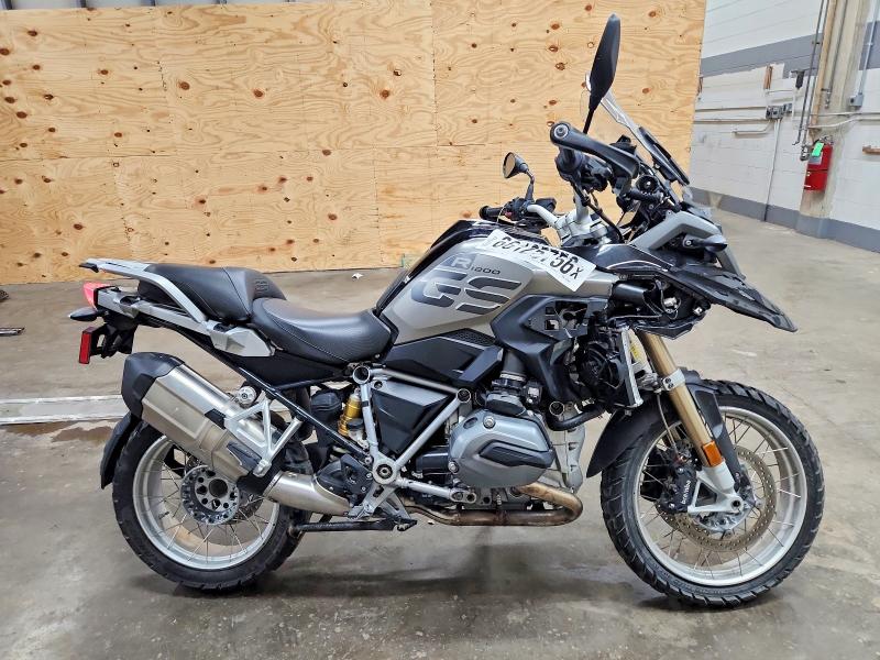 Auction sale of the 2018 Bmw R1200, vin: WB10A6107JZ657449, lot number: 66125756