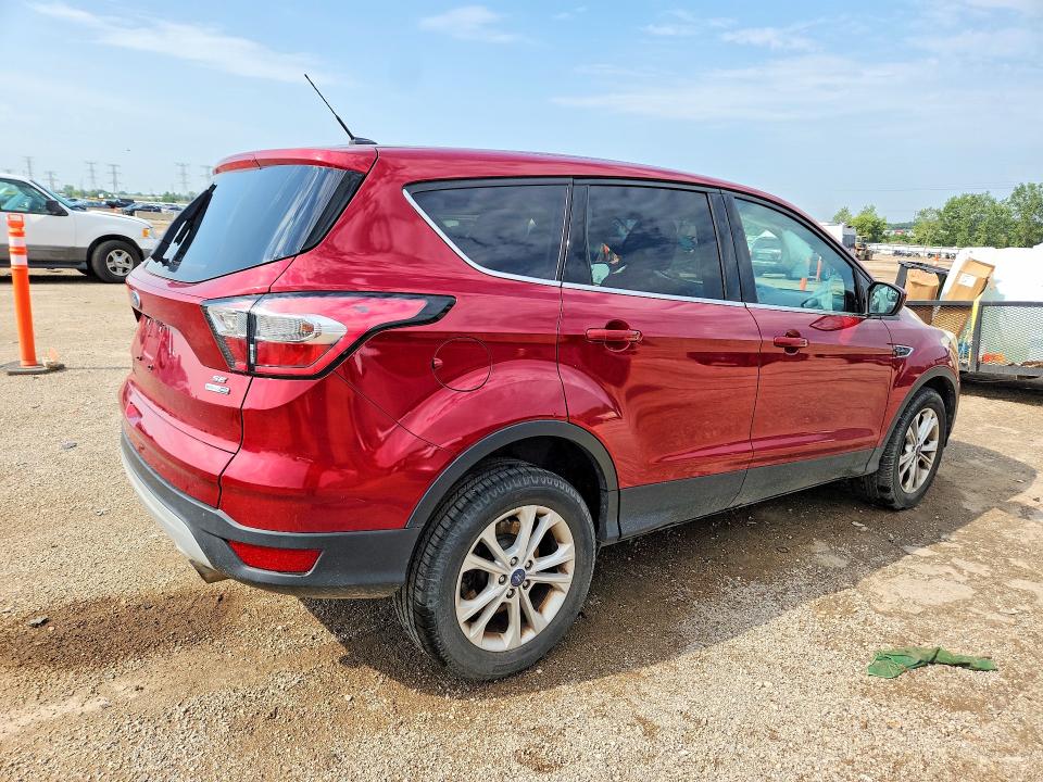 2017 Ford Escape მანქანა იყიდება აუქციონზე, vin: 1FMCU9GD8HUB86580, აუქციონის ნომერი: 67141236