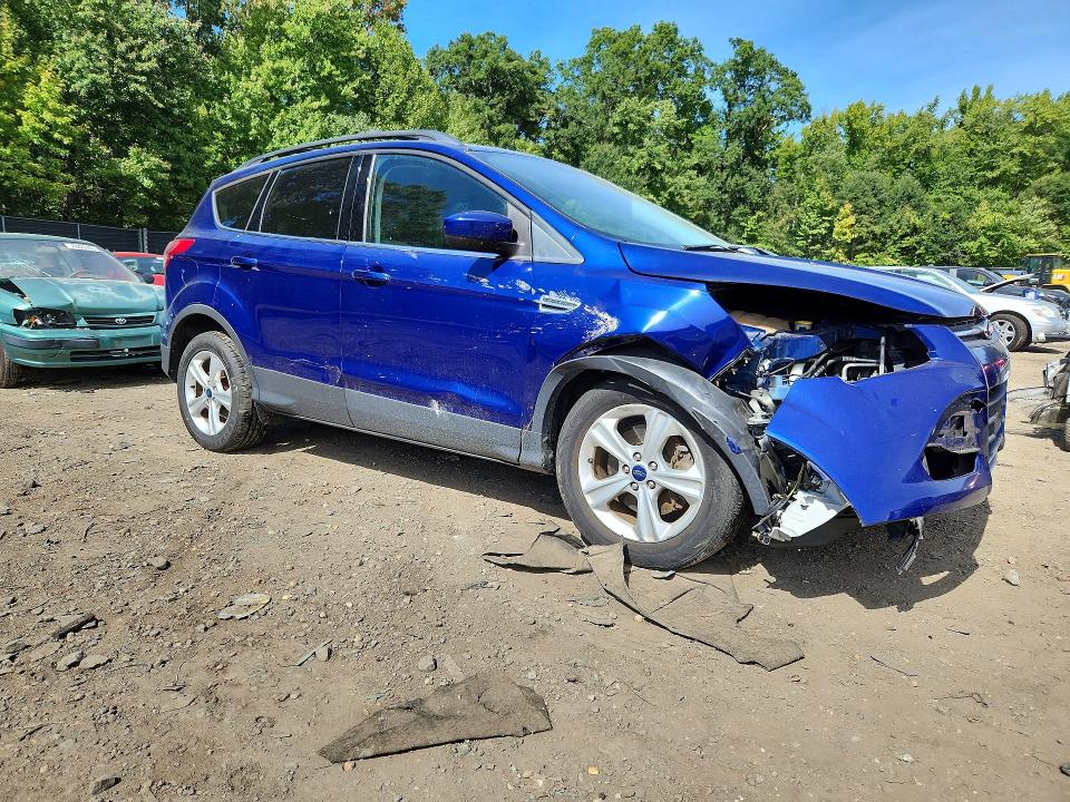 2013 Ford Escape მანქანა იყიდება აუქციონზე, vin: 1FMCU0G96DUD15661, აუქციონის ნომერი: 70692056