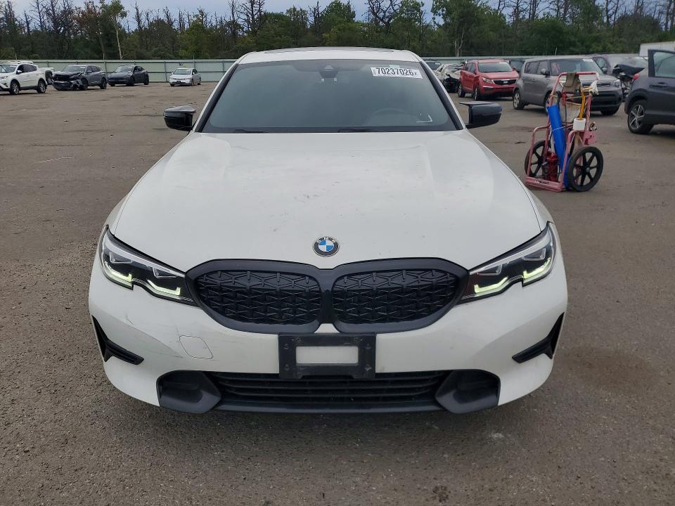 2021 Bmw 330xi მანქანა იყიდება აუქციონზე, vin: 3MW5R7J09M8B73043, აუქციონის ნომერი: 70237026