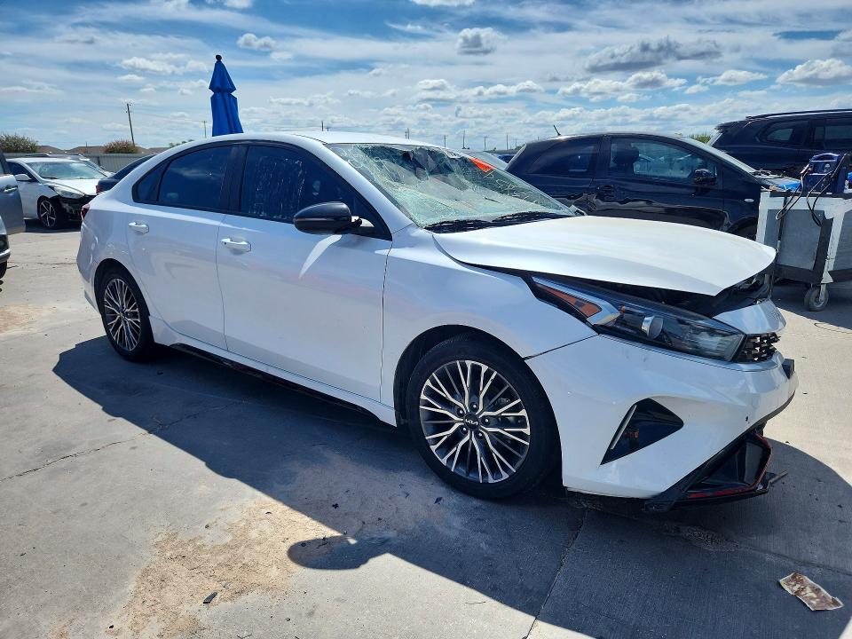 Продажа на аукционе авто 2022 Kia Forte, vin: 3KPF54AD3NE493854, номер лота: 70976186