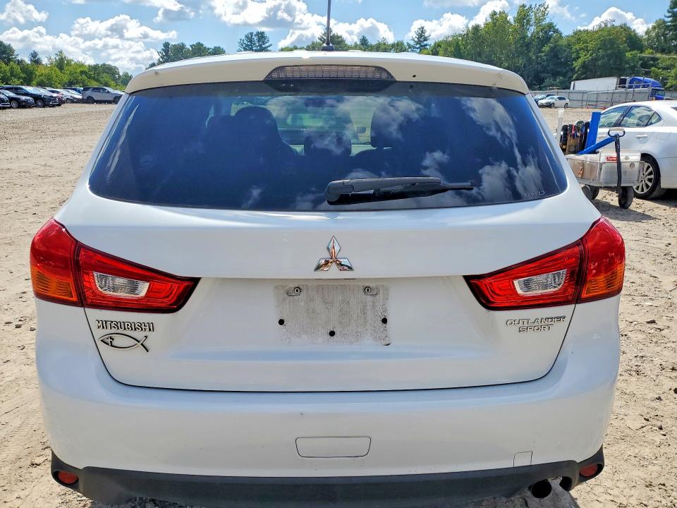 Продажа на аукционе авто 2015 Mitsubishi Outlander Sport, vin: 4A4AR3AU1FE053596, номер лота: 67834276